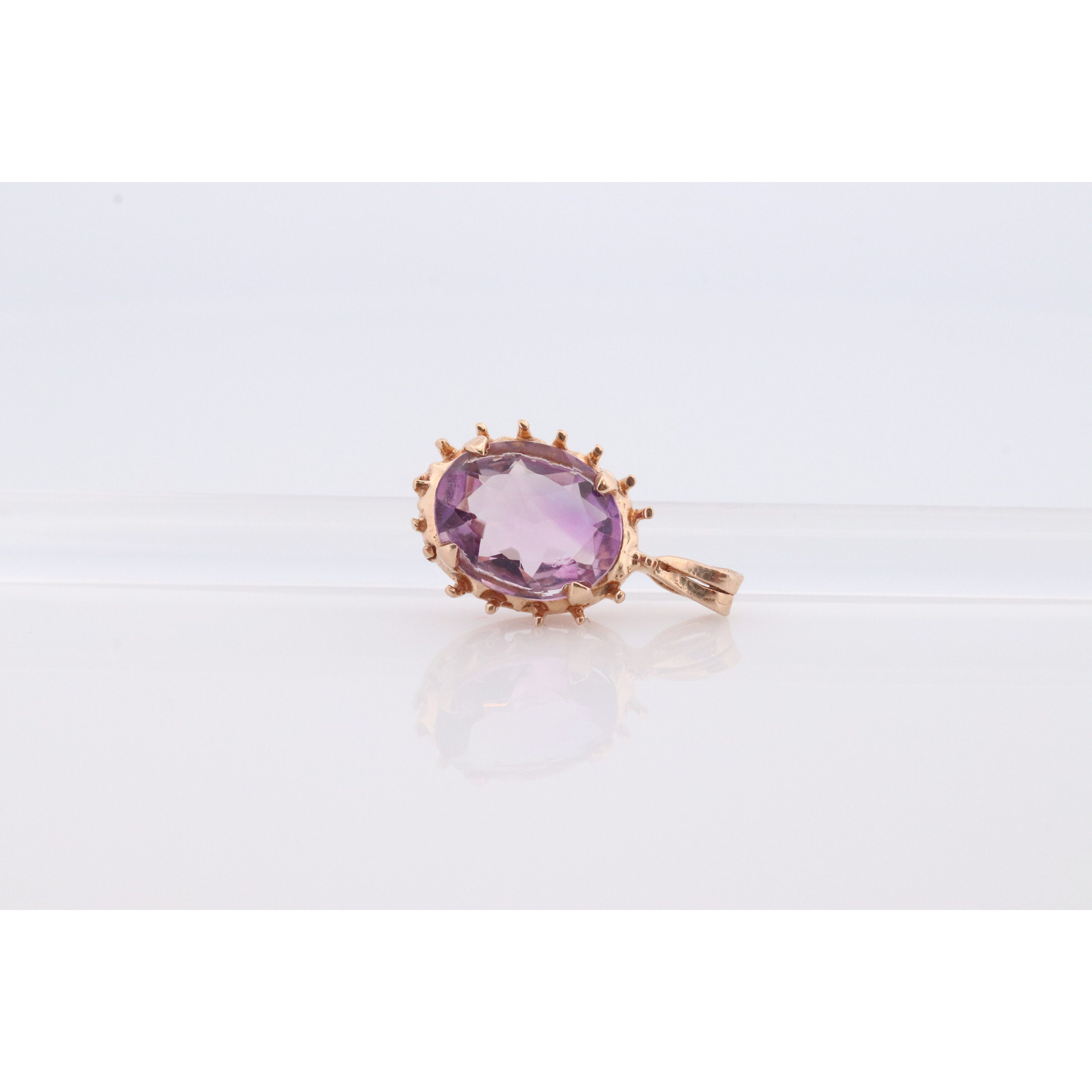 14k Amethyst Purple Pendant. Amethyst Oval solitaire pendant charm. st(42)