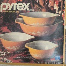 Pyrex Butterfly Gold Cinderella Set