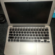 Apple MacBook Air 11.6 missing parts