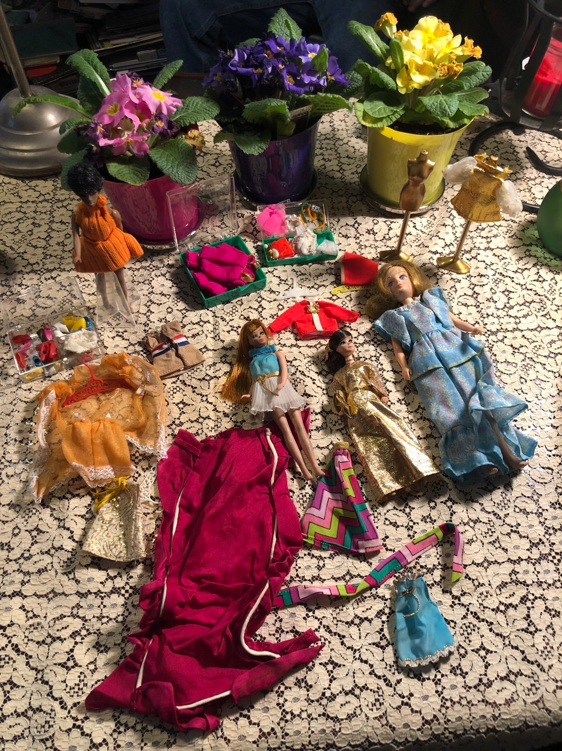 Huge Lot Of Vintage Dolls With Clothes,