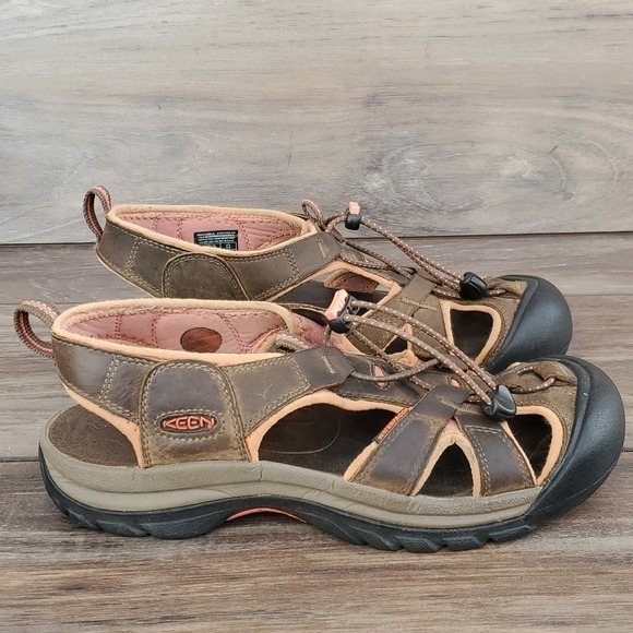 Keen Men Waterproof Outdoor Hiking Sandals Flats sz UK 7 US 8