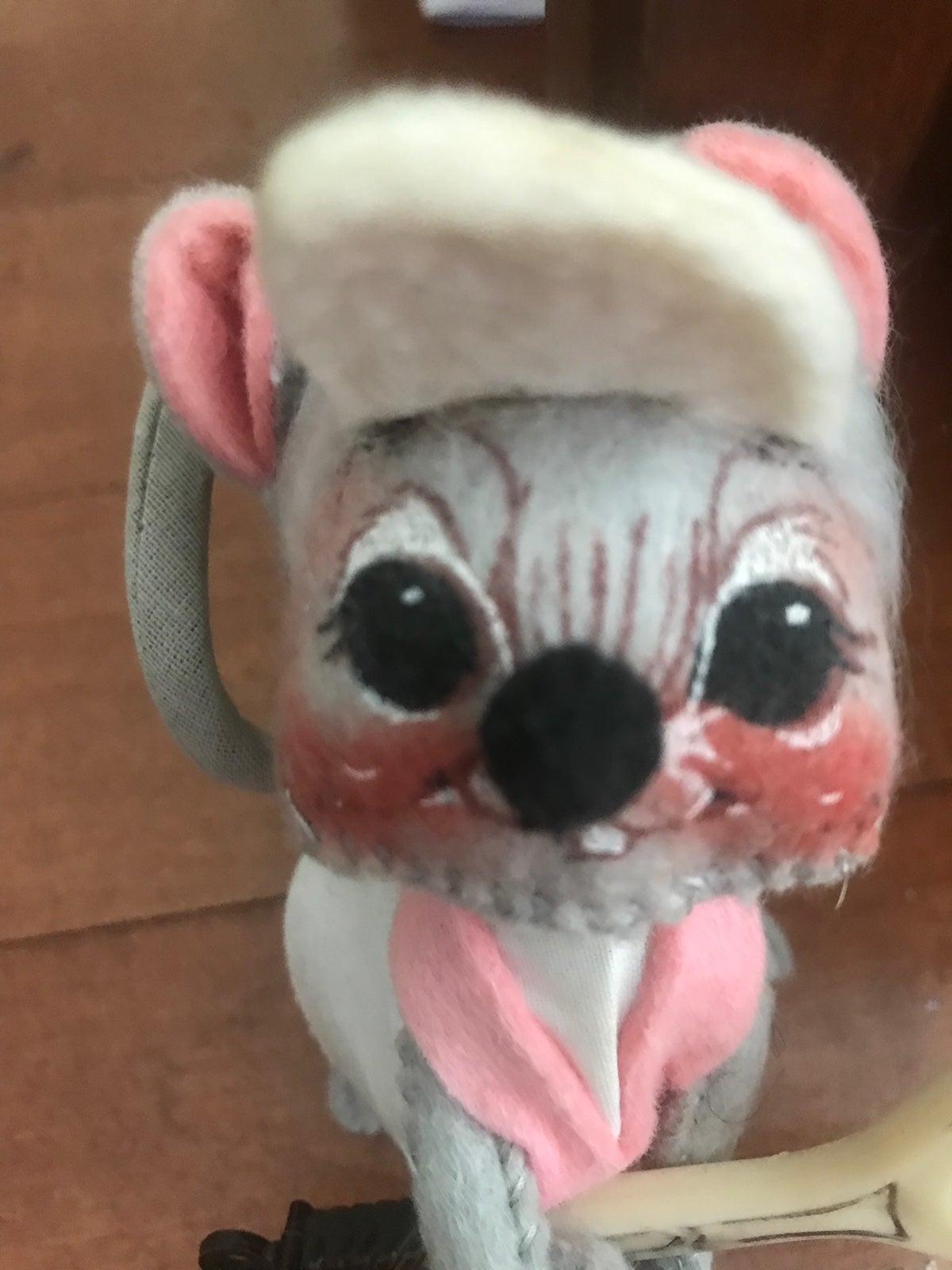 Annalee Vintage 1965 Annalee Mobilitee Mouse with tennis racuet and gold ball I