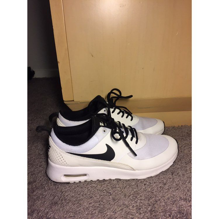 Black And White Nike Air Max Theas