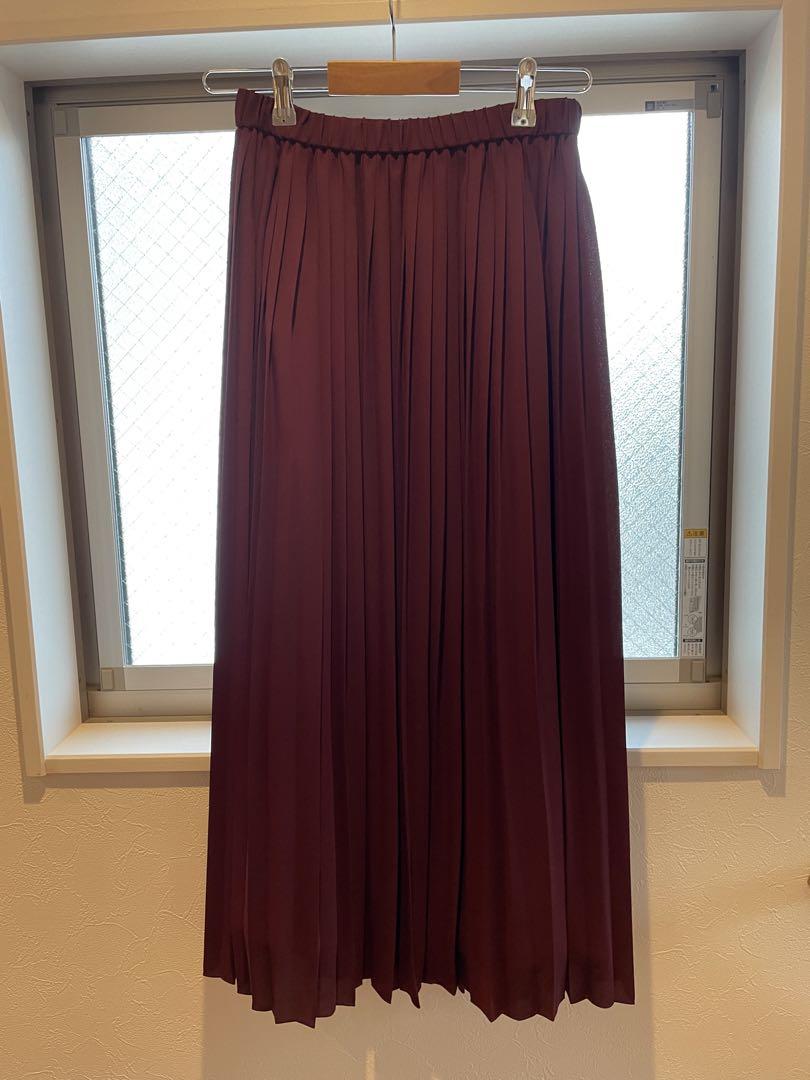 Free Zone Back Satin Amundsen Pleated Skirt