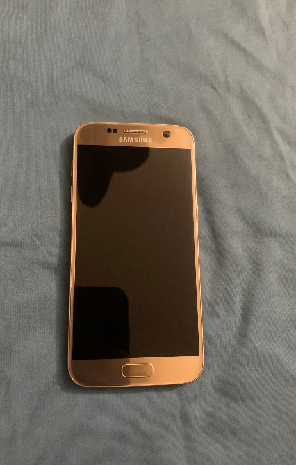 Samsung Galaxy s7 Gold (can negotiate )