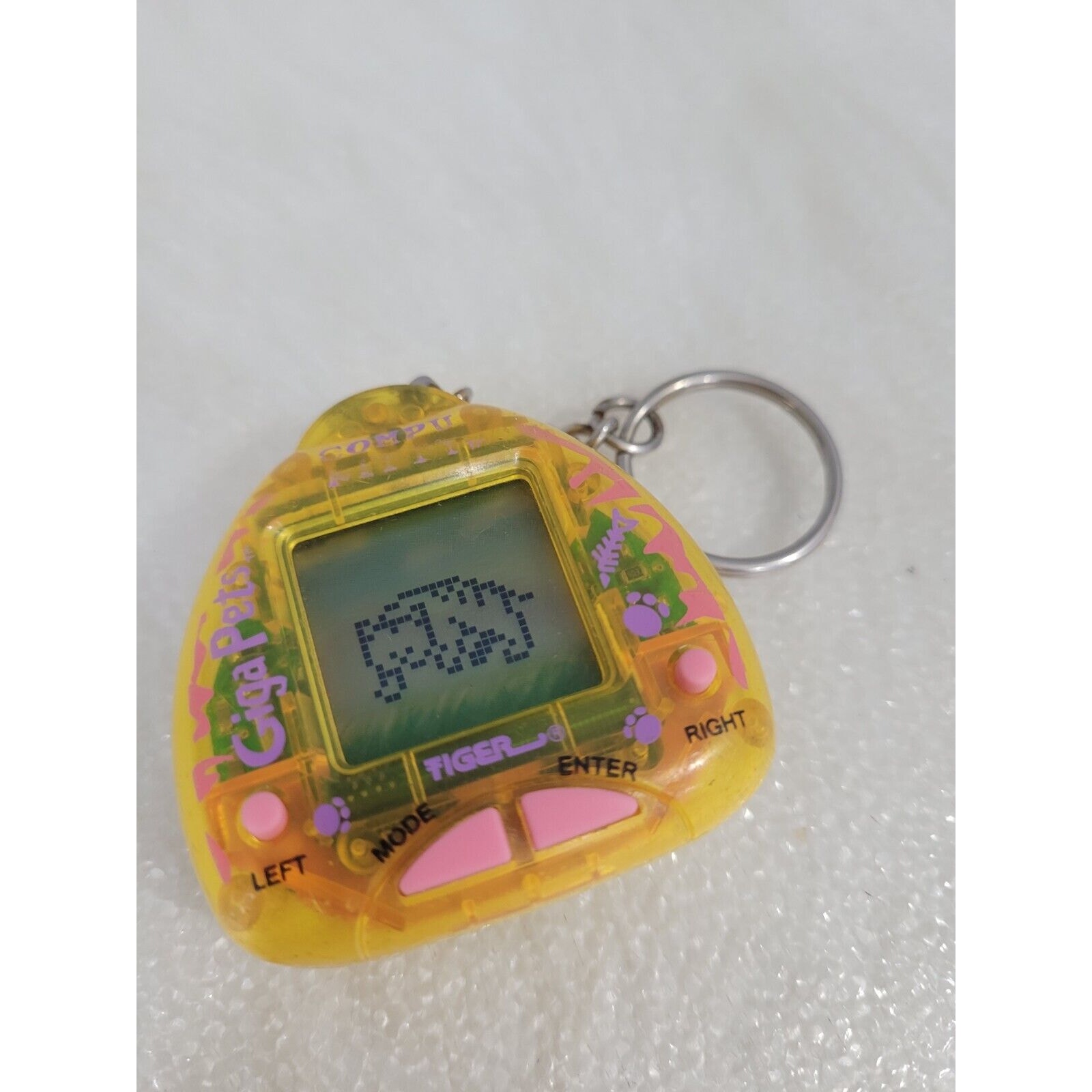 Giga Pets Compu Kitty Yellow Tiger Electronics 1997 Retro Gigapet Tested