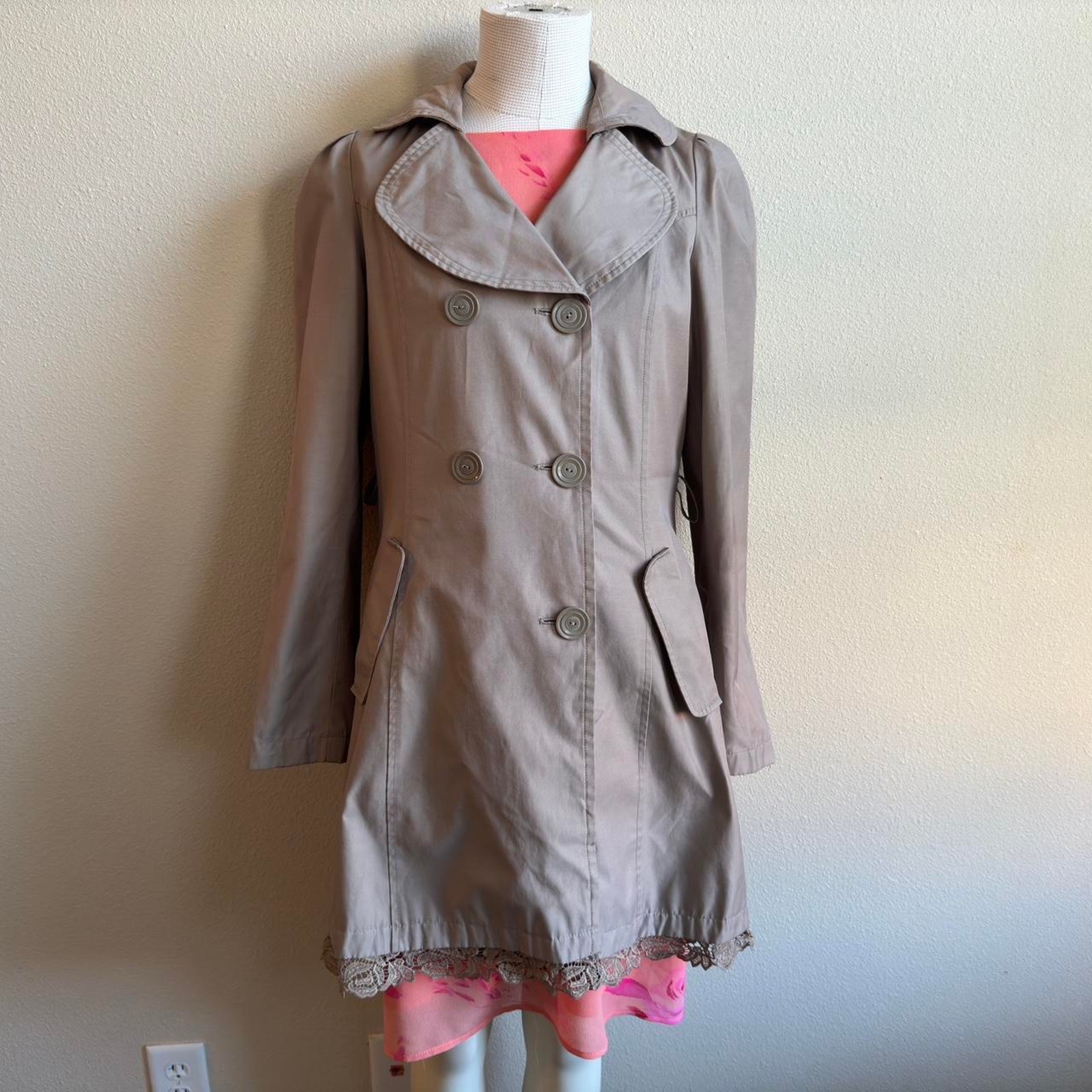Betsy johnson tan coat