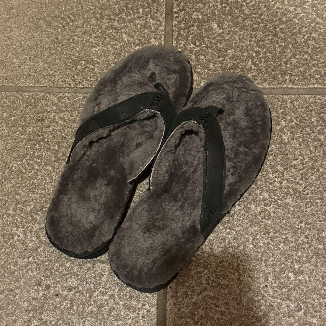 EXCLUSIVE] UGG (R) / CLASSIC SANDAL