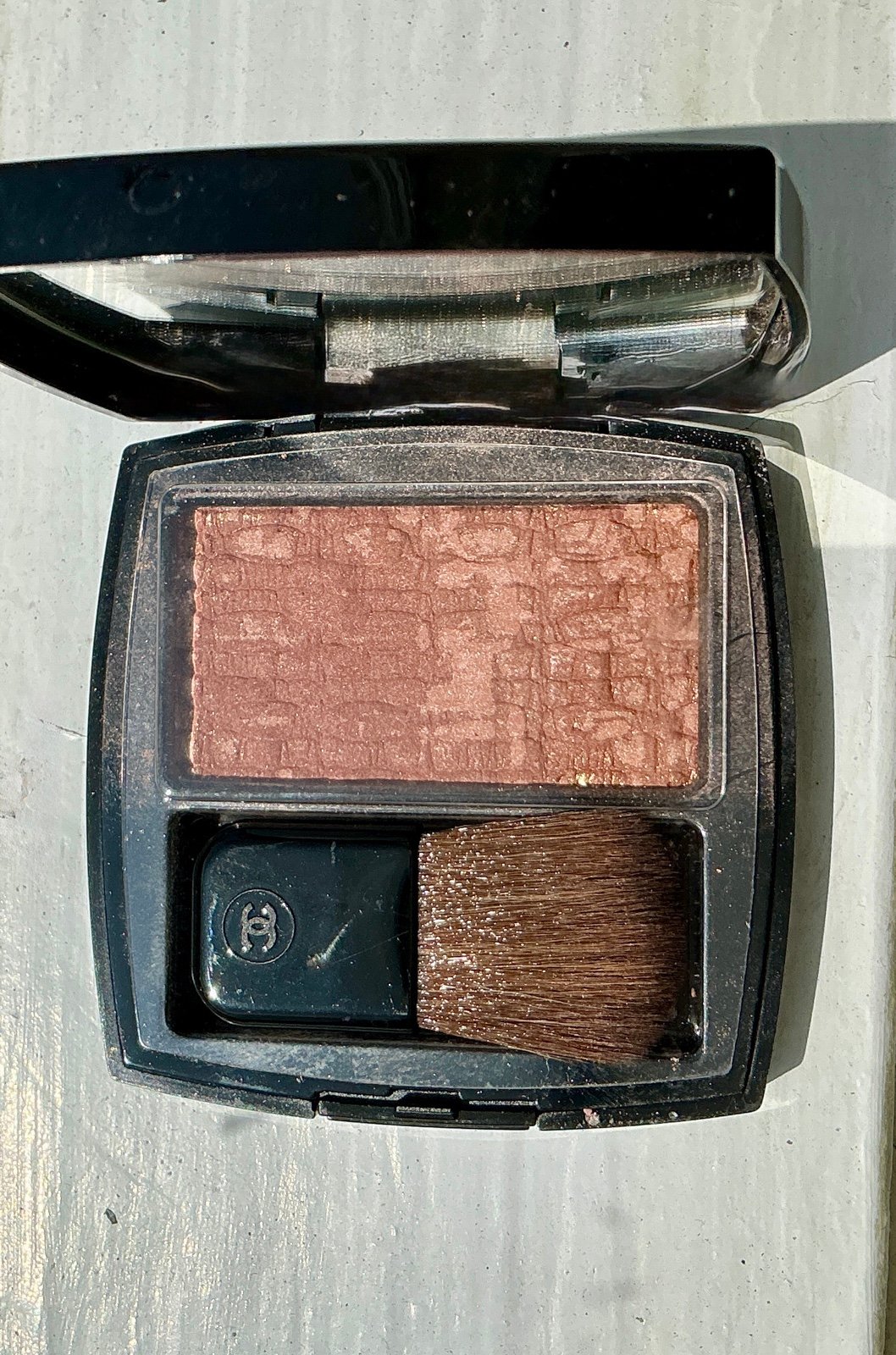 Chanel Blush Duo Effect 140 Tweed Beige THIS COLLECTION IS RETIRED.