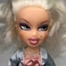 Bratz Costume Party Pouty Princess Cloe Doll 2008 MGA Entertainment Read