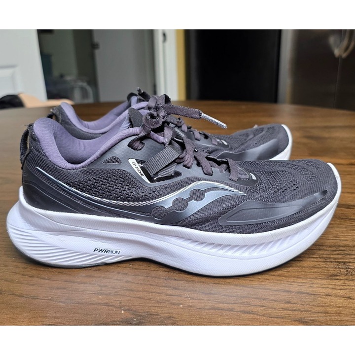 Saucony Guide 15 Black/White Womens Running Shoes S20684-05 size 7