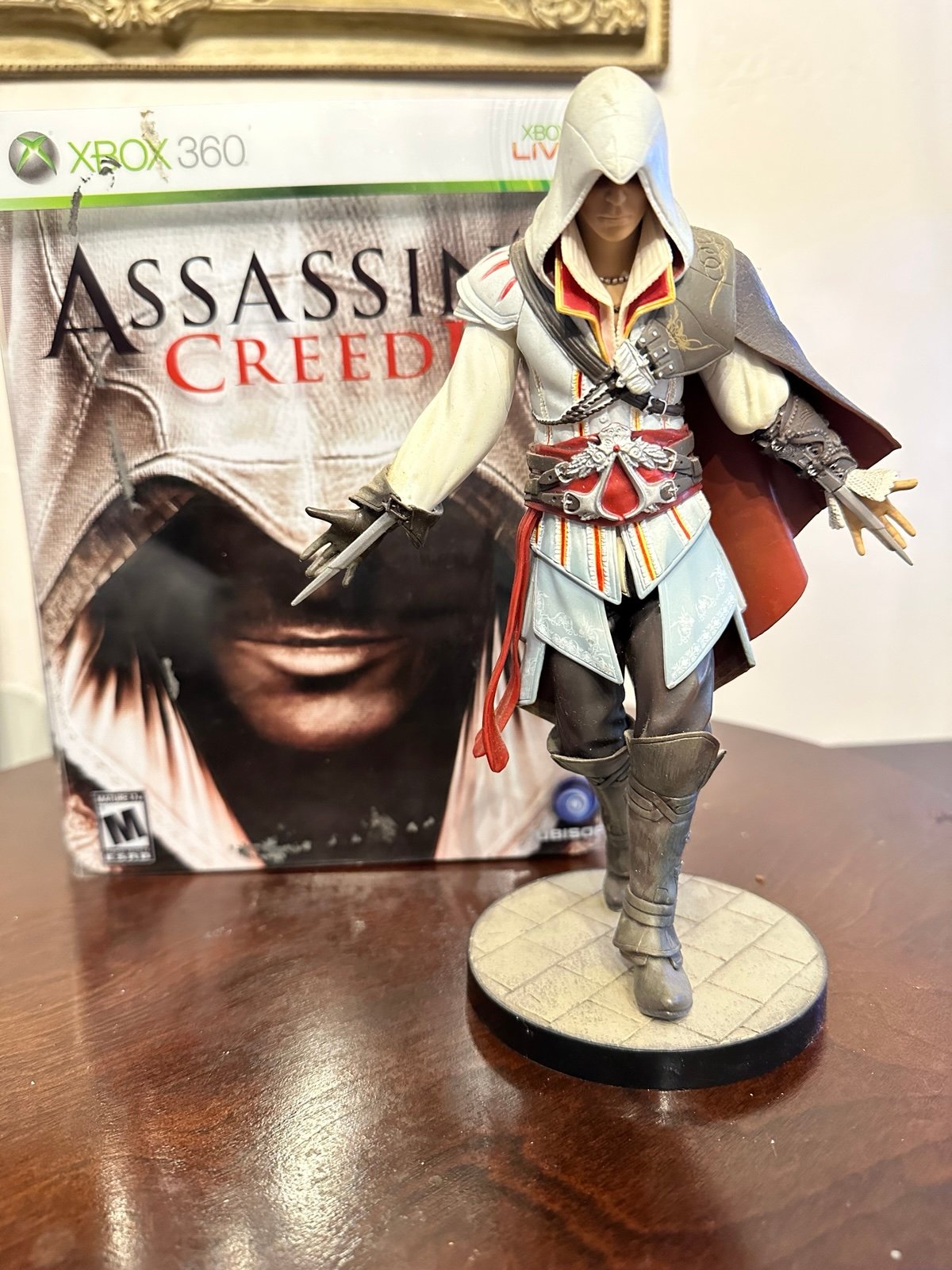 Assassin's Creed II Limited Edition Ezio statue