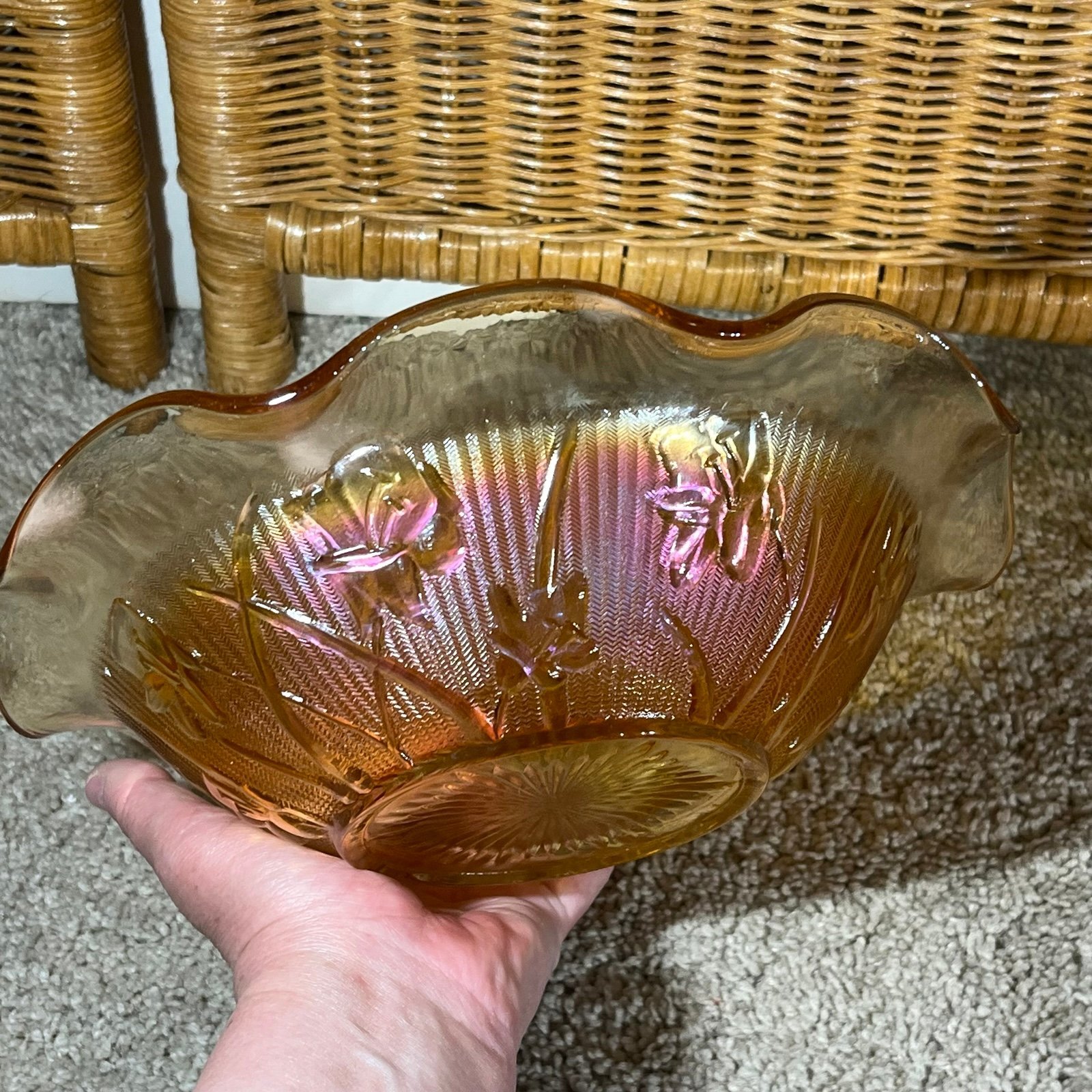 Vintage Jeannette carnival glass iris and herringbone scalloped edge dish bowl