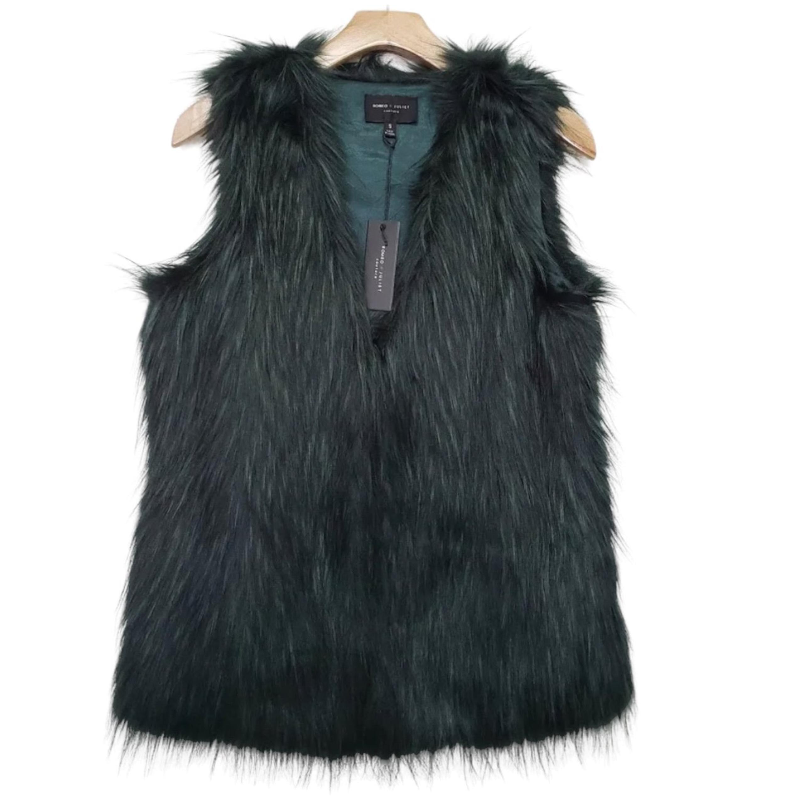 Romeo & Juliet Couture faux fur vest green small $195