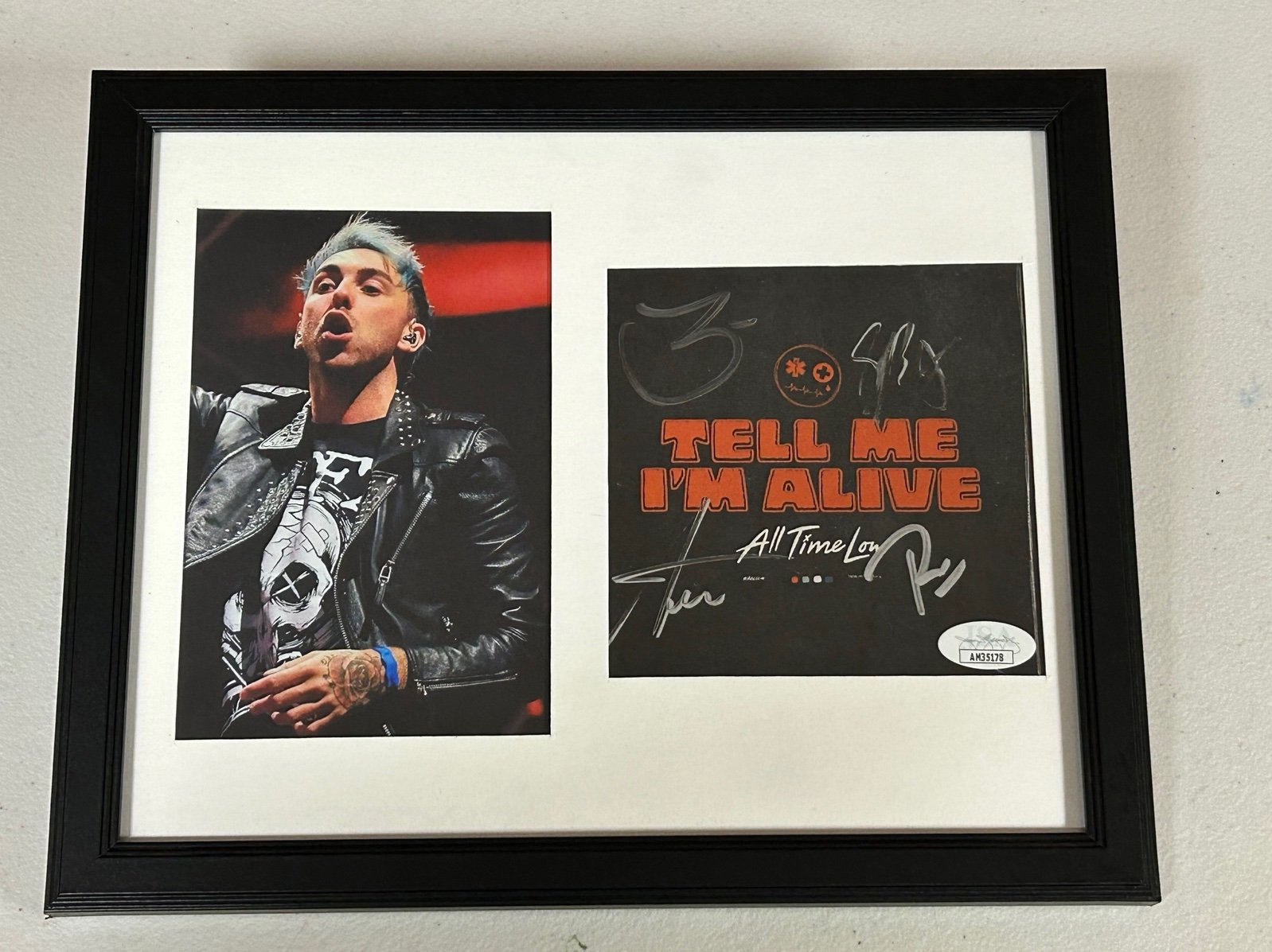 All time low autographed signed framed cd cover with jsa coa AM35178