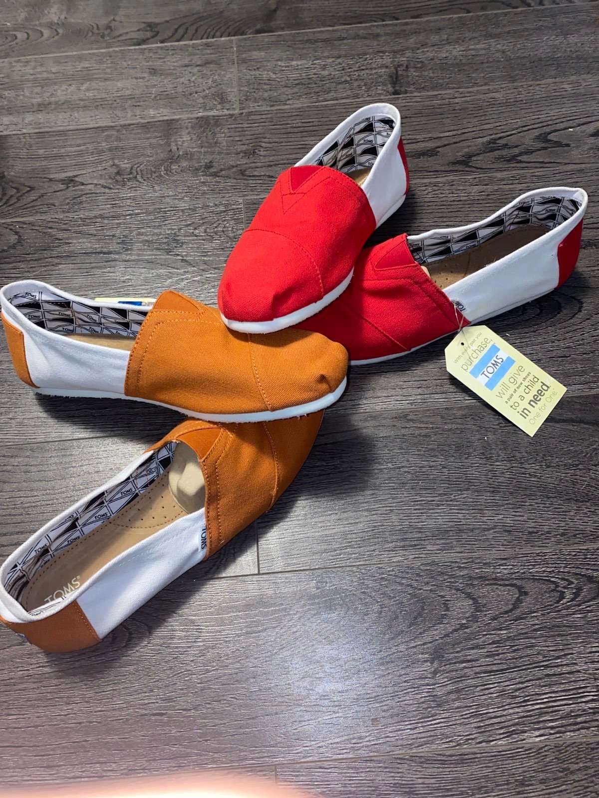 NWT Toms mens size 11 University of Arkansas University Of Texas