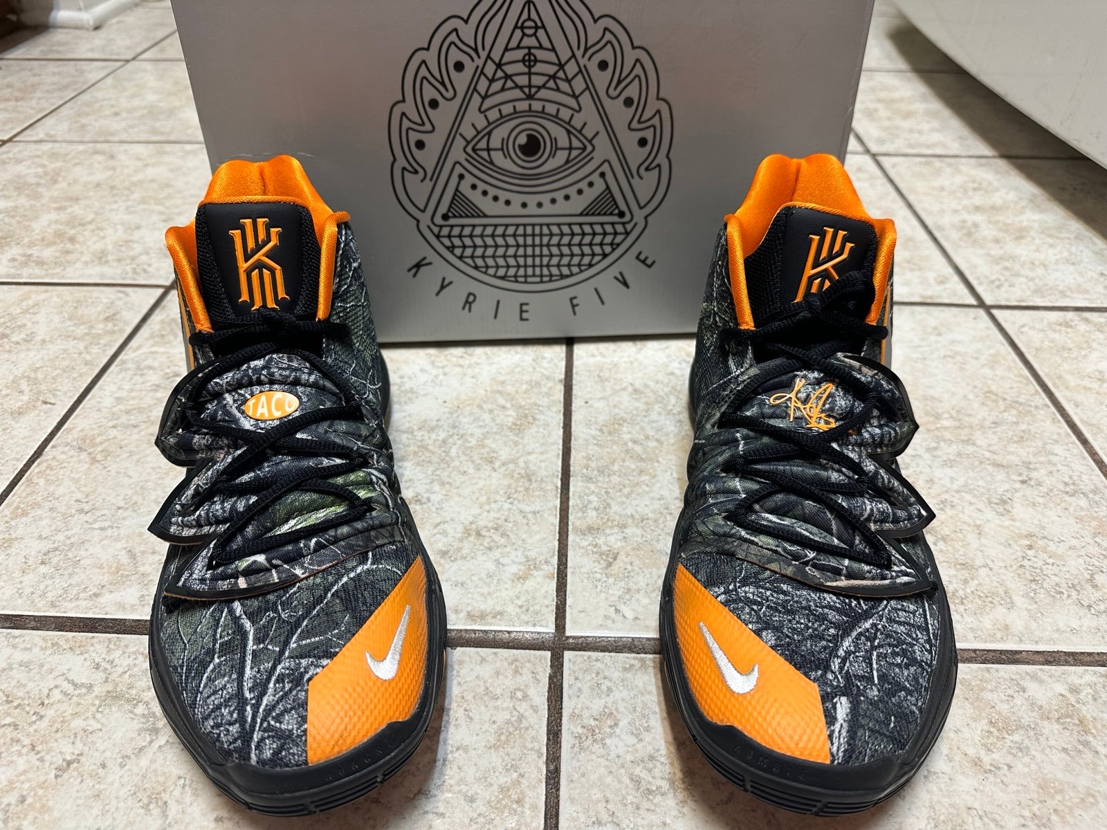 Nike Kyrie5 Taco PE