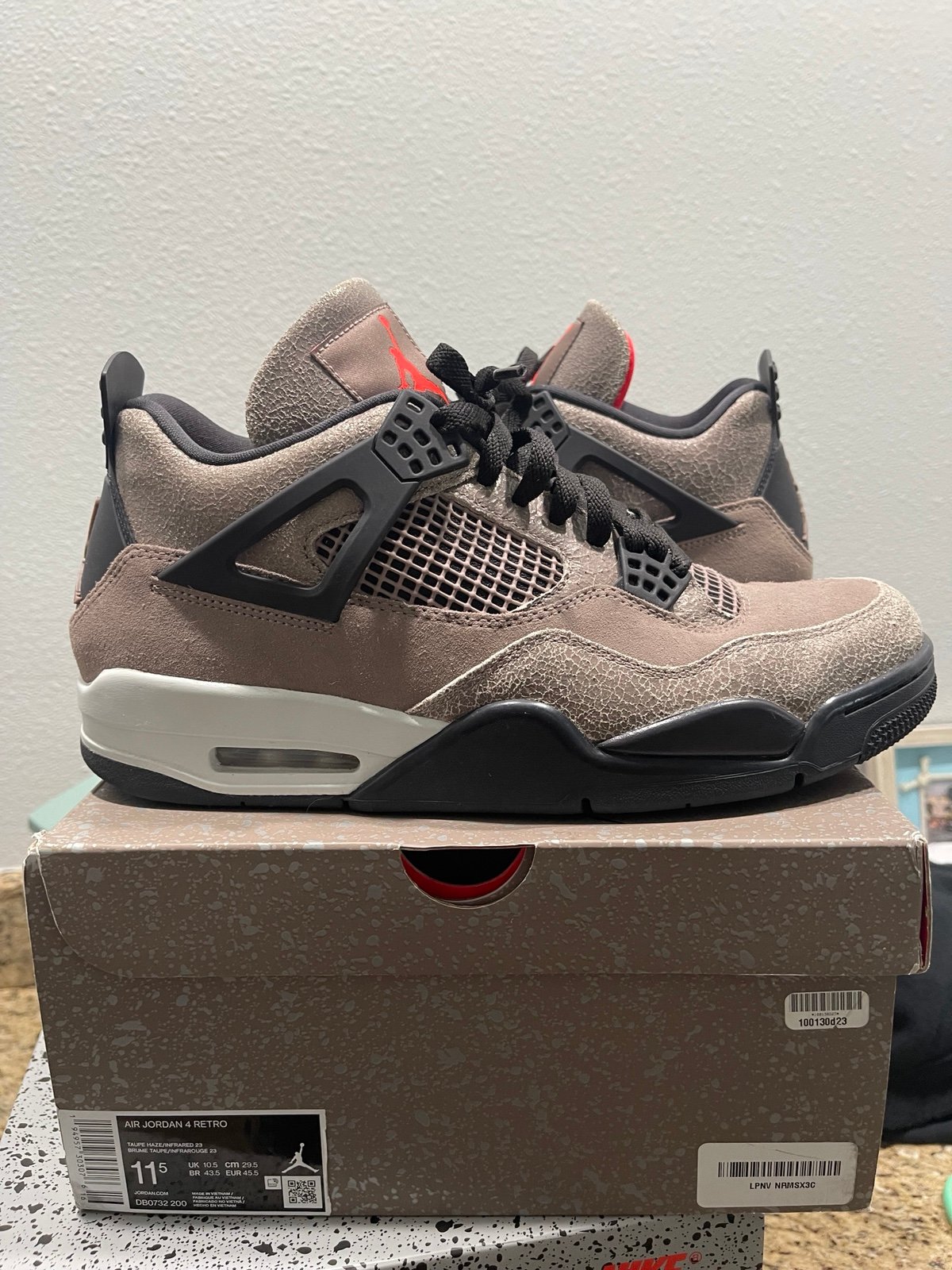 Jordan 4 Taupe Haze Size 11.5