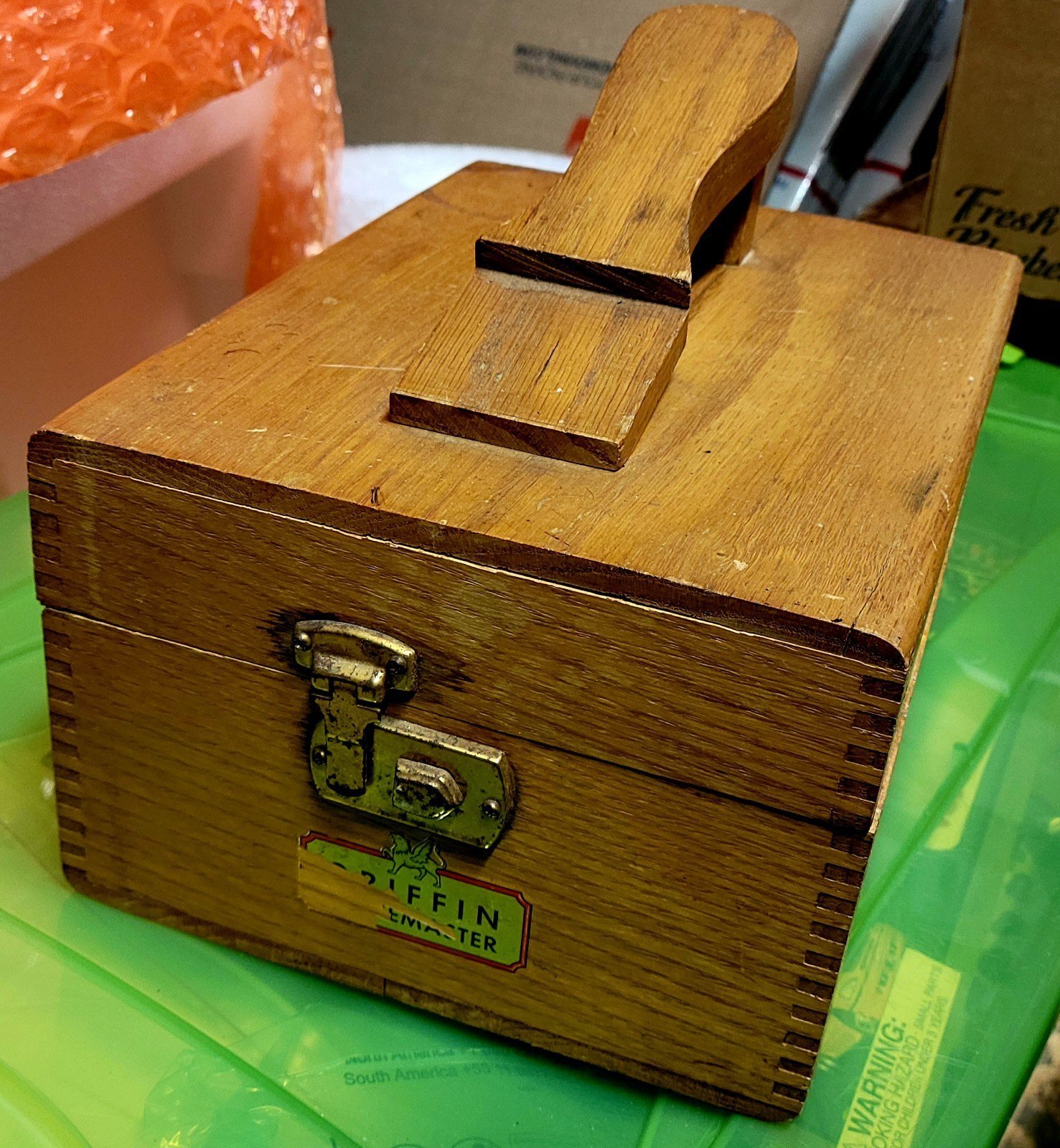 Antique Vintage Griffin Shoemaster Shoeshine Box