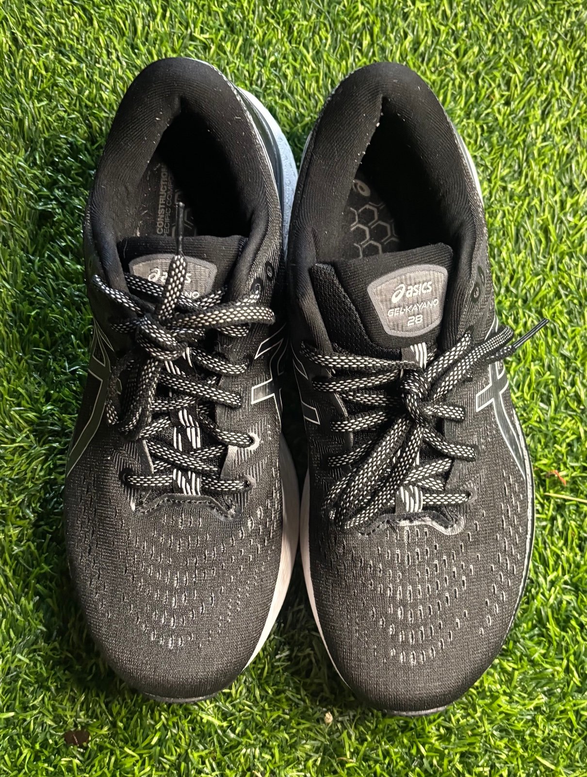 ASICS Women's Size 9 Men’s Size 7 GEL-Kayano 28 Narrow Running Shoes