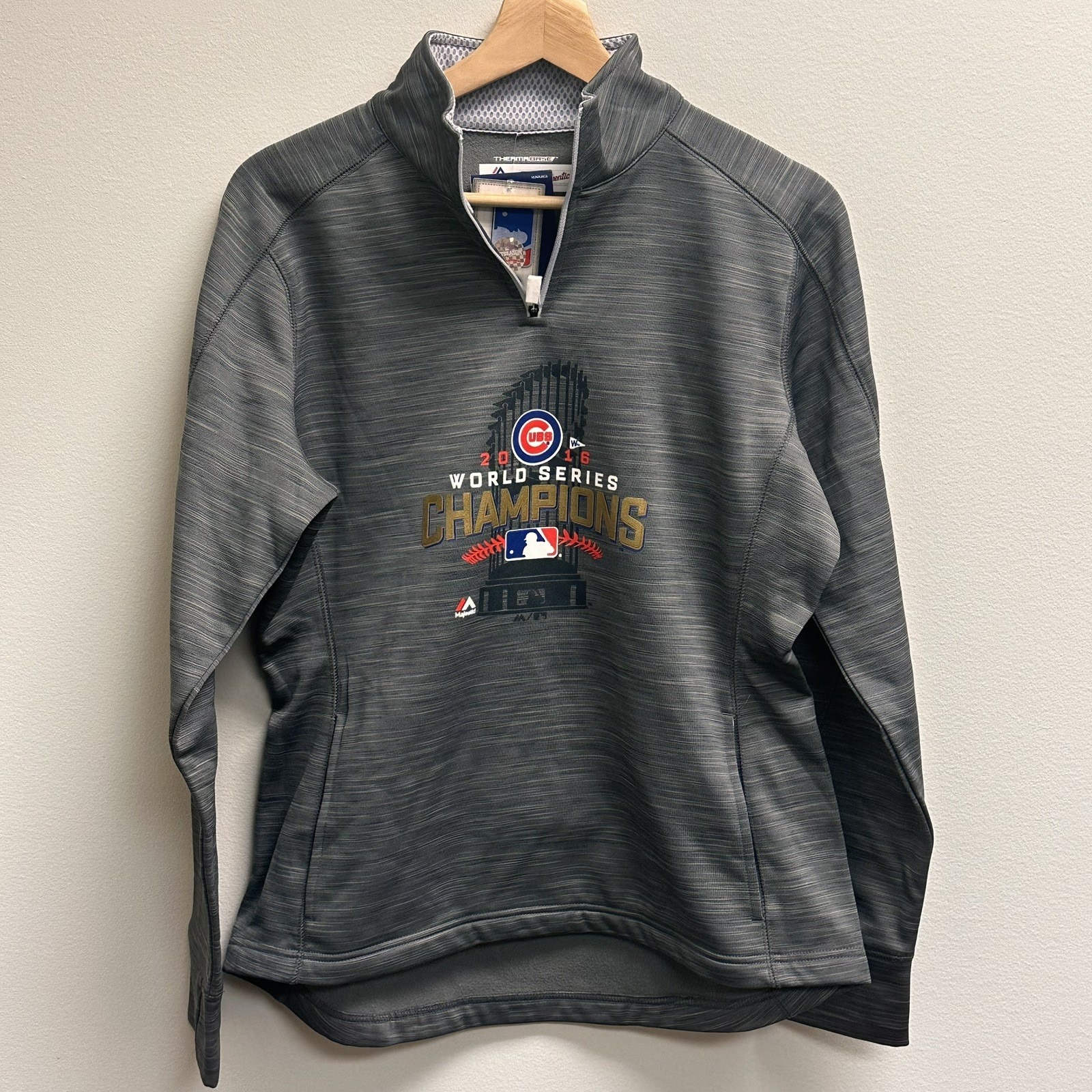 Majestic Authentic Chicago Cubs 2016 World Series 1/4 Zip Womens Size M NWT
