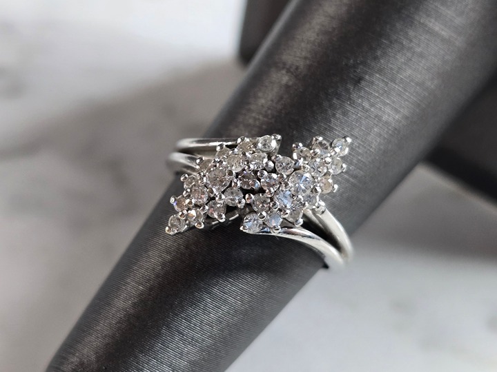 Womens Vintage Estate 14K White Gold Diamond Cluster Ring 3.5g #E7897