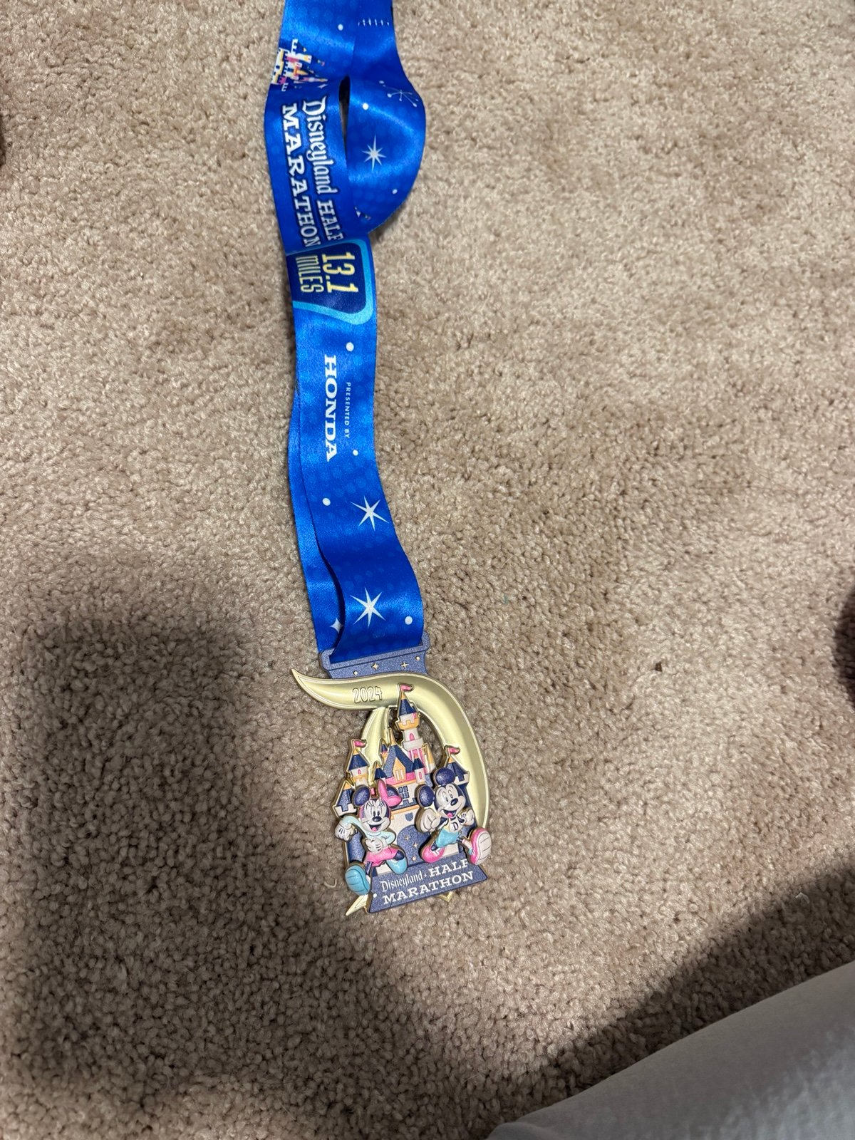 Disneyland 2024 half marathon medal