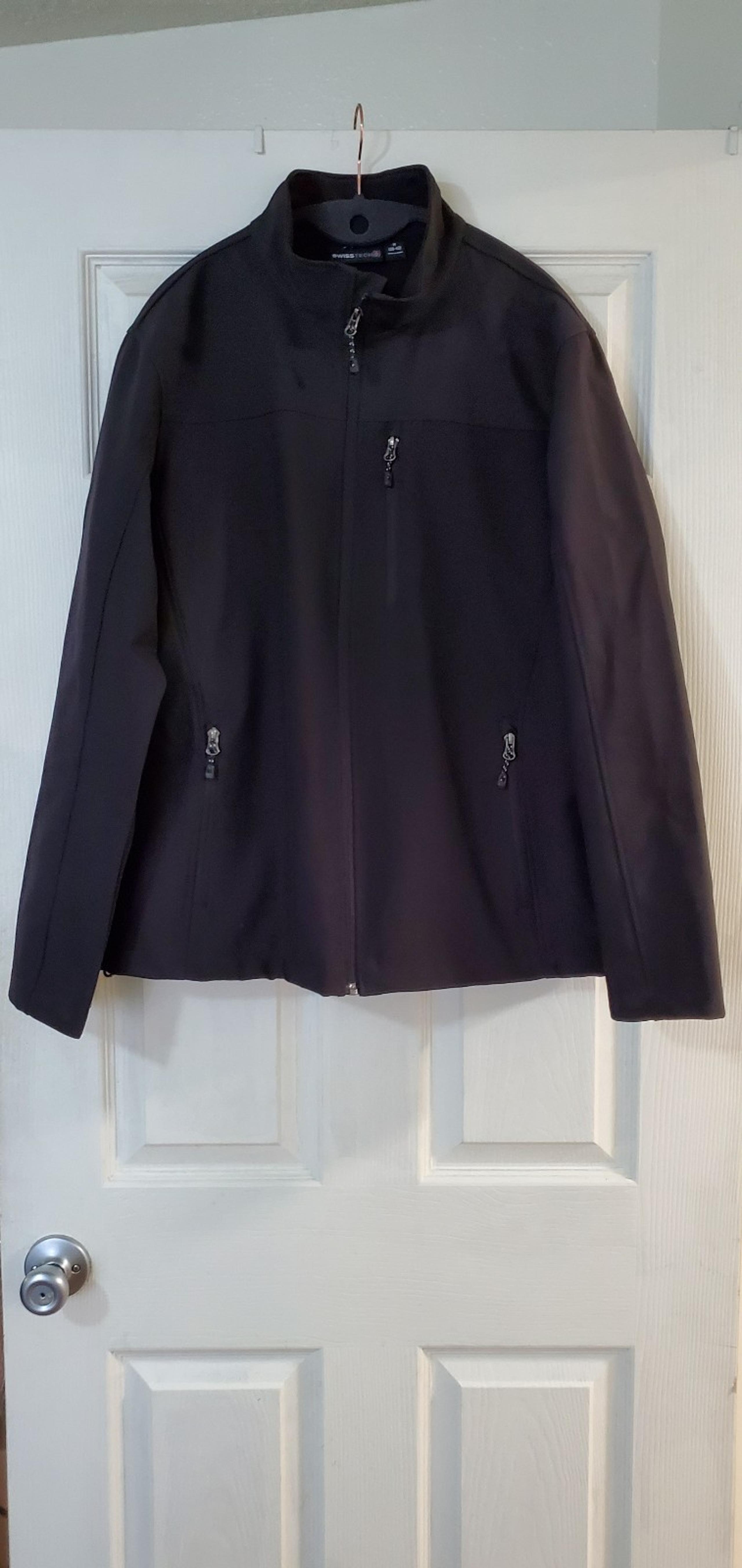 Swiss tech men jacket size M (38-40)