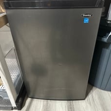 Mini fridge