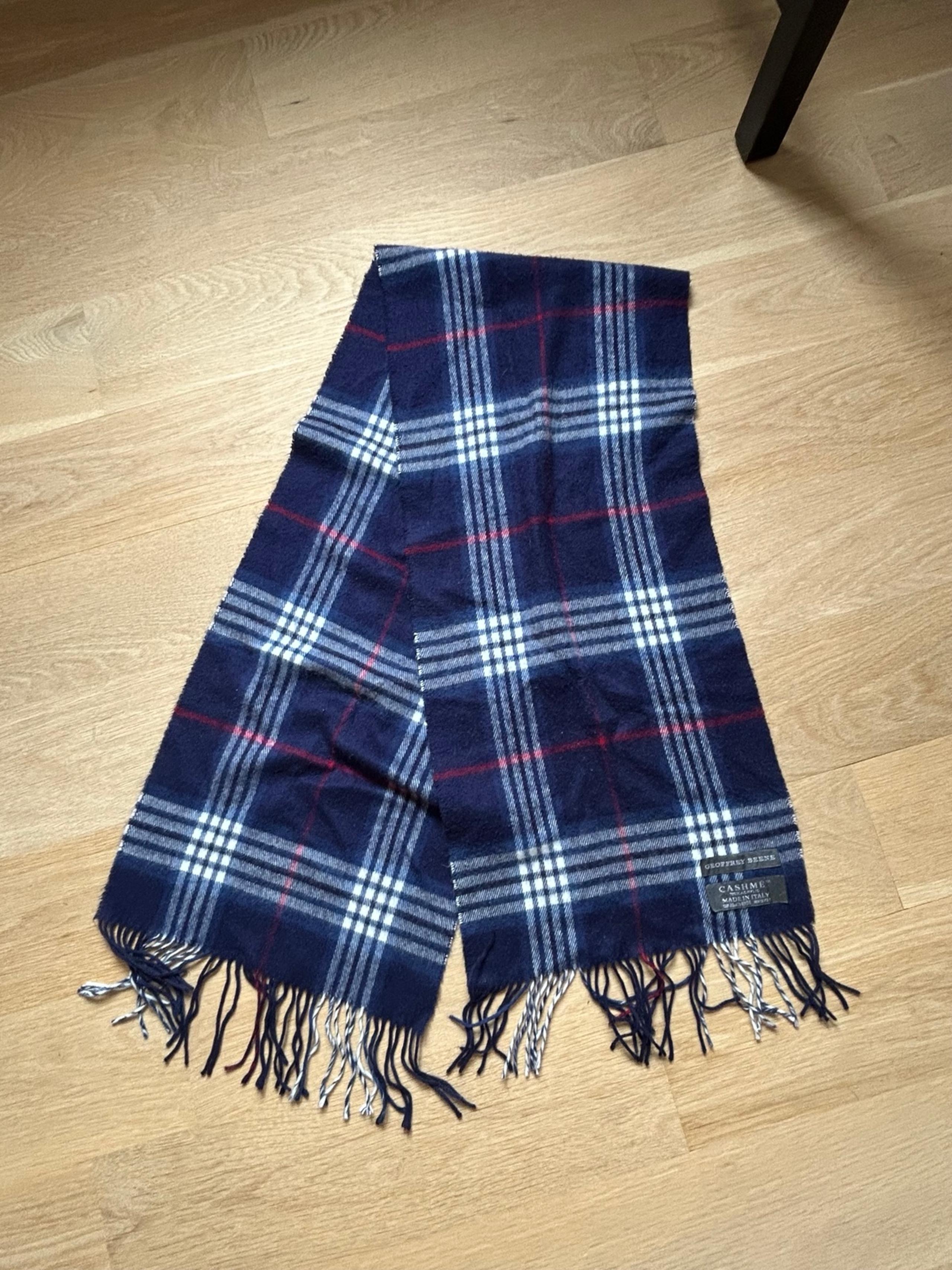 Geoffrey Beene Cashmere Scarf