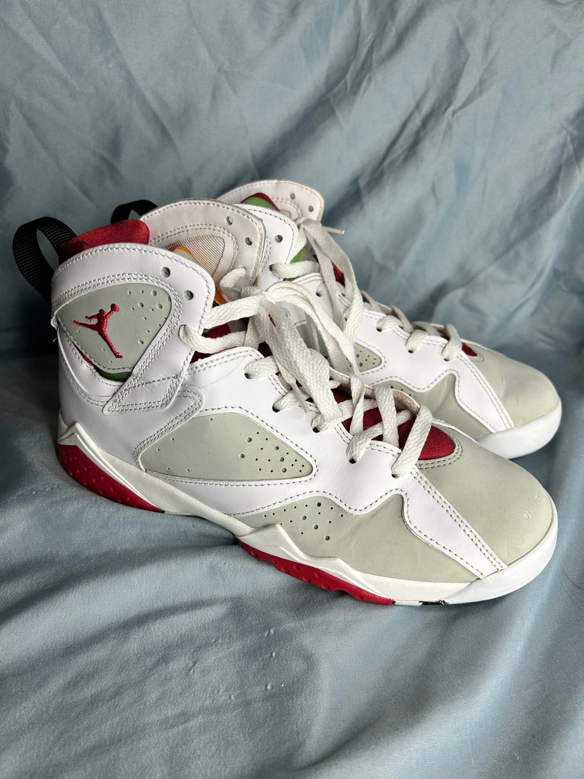 Air Jordan Retro 6 ‘Hare’ Size 6.5Y