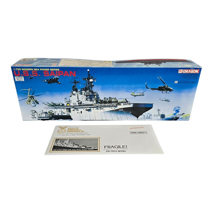 Vintage Heller 1/400 German Battleship Tirpitz 81079 sealed