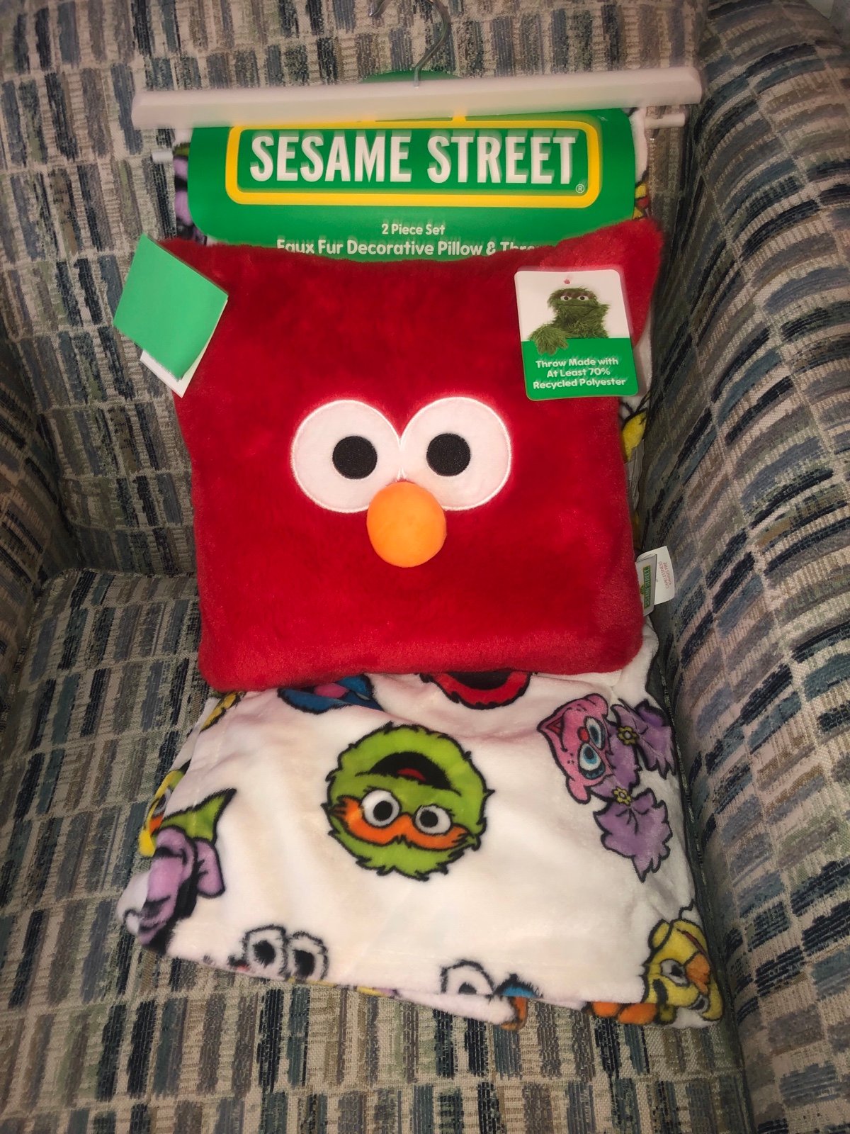 ❤️ Sesame Street Elmo Pillow and friends Blanket Set