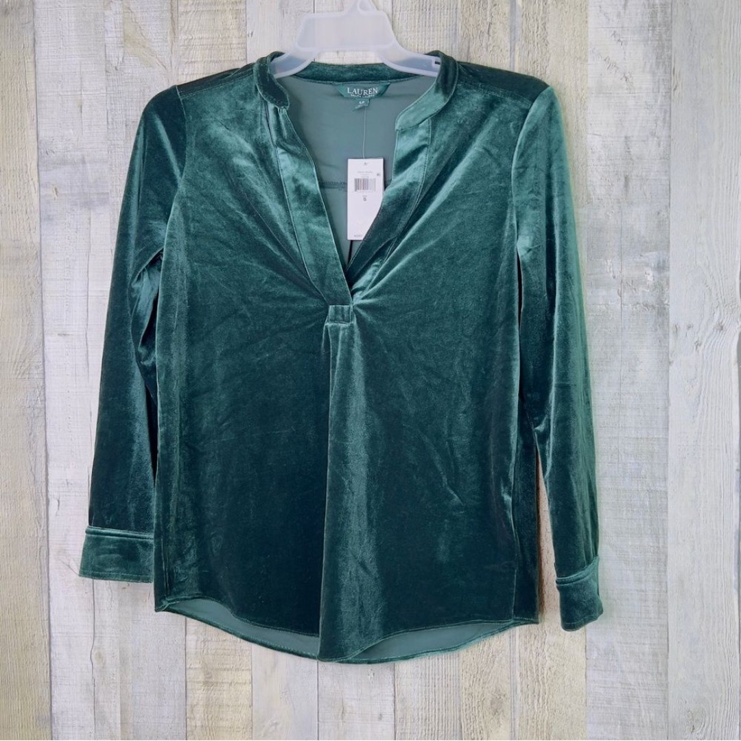 Lauren Ralph Lauren Small Green Deep V Neck Long Sleeve Button Cuff Velour Shirt