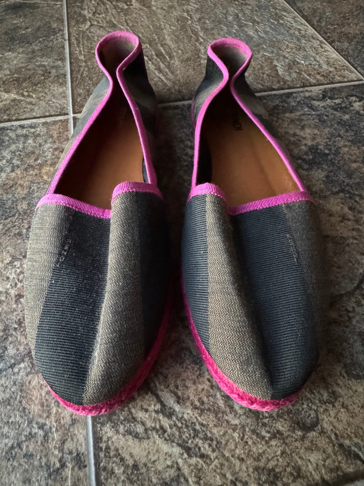 Fendi Pequin Striped Canvas Flat Espadrille Shoes Women’s 40/9 AUTHENTIC