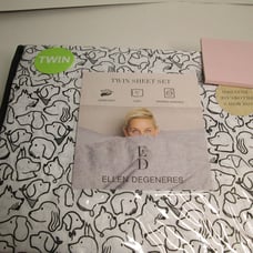 New E D Ellen Degeneres Twilight Bark Dog Puppy Twin Sheet Set Black and White