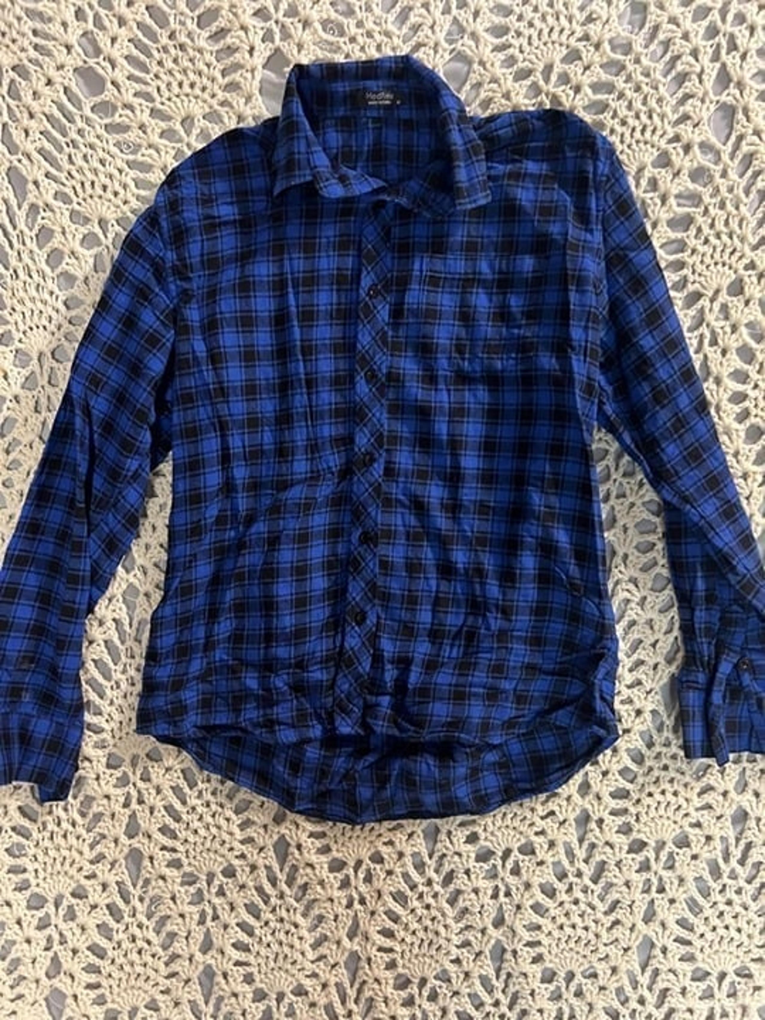 NWOT Modfine Sz Medium Long Sleeve Button Down Blue Navy Plaid Casual Shirt C08