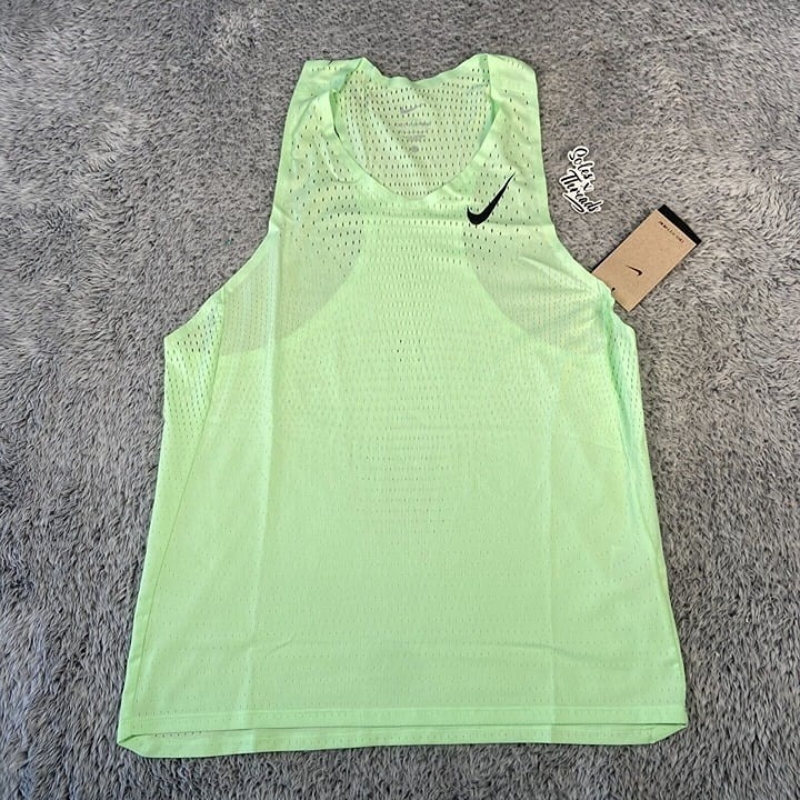 Nike Aeroswift ADV Running Singlet Size Small Men Vapor Green FN4231-376