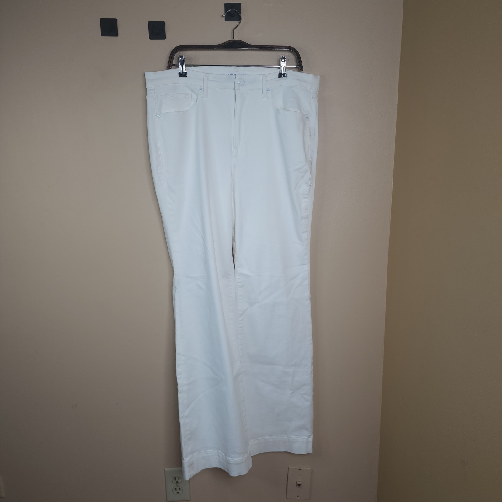 Good American Good Legs Flare Jeans White Size 18