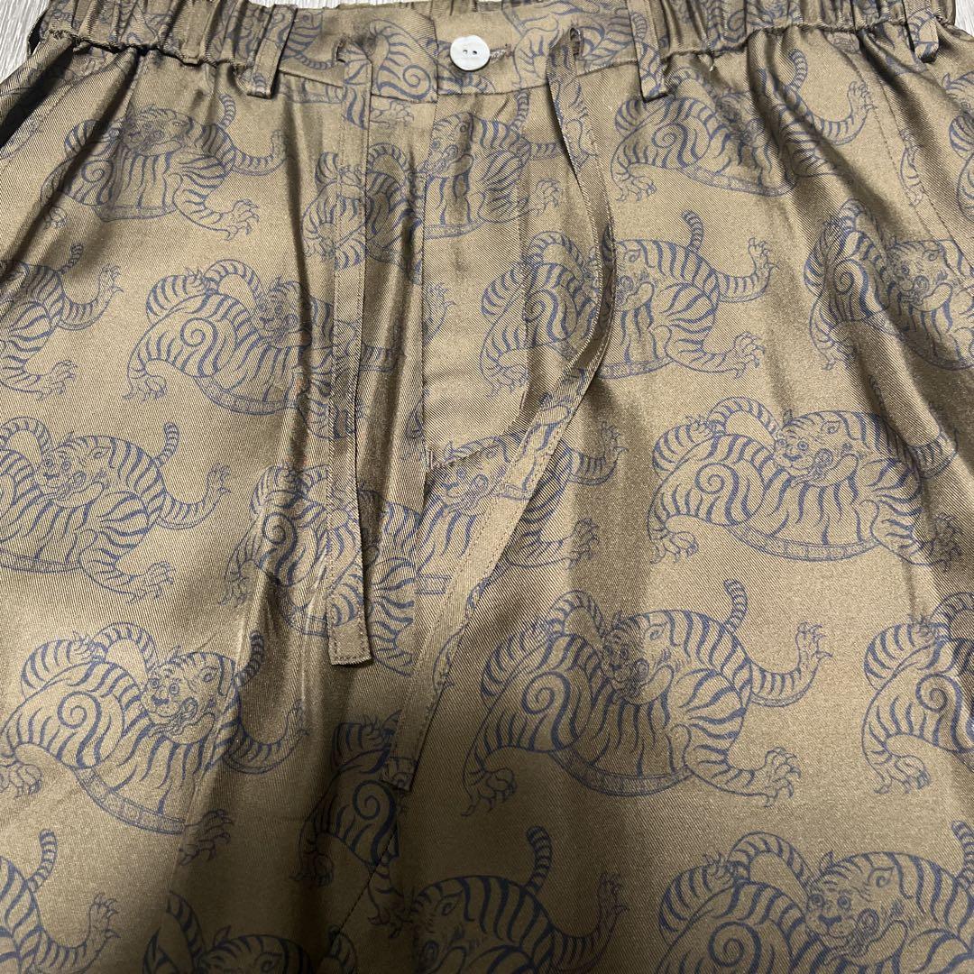 安価 Wang Chomphu SIAM TIGER PATTERN Size L パンツ