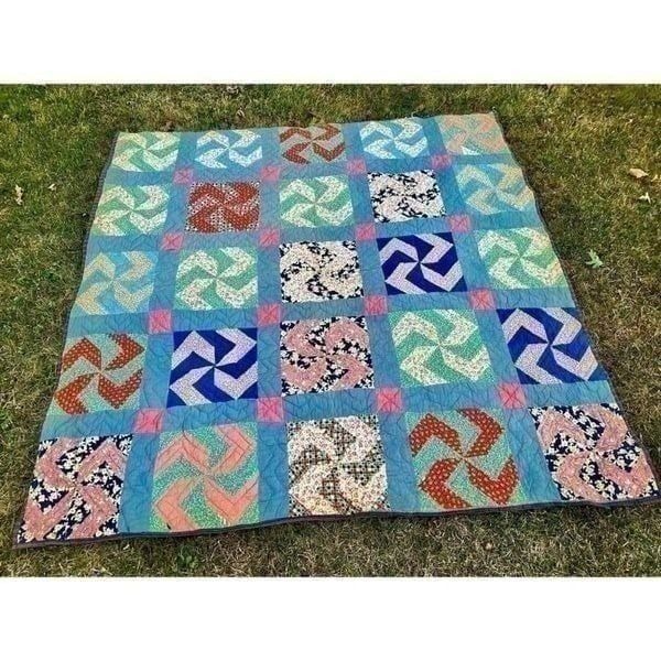 Vintage Hand Stitched Pinwheel Quilt - 72” 1930’s-1940’s Folk Art Vibrant.