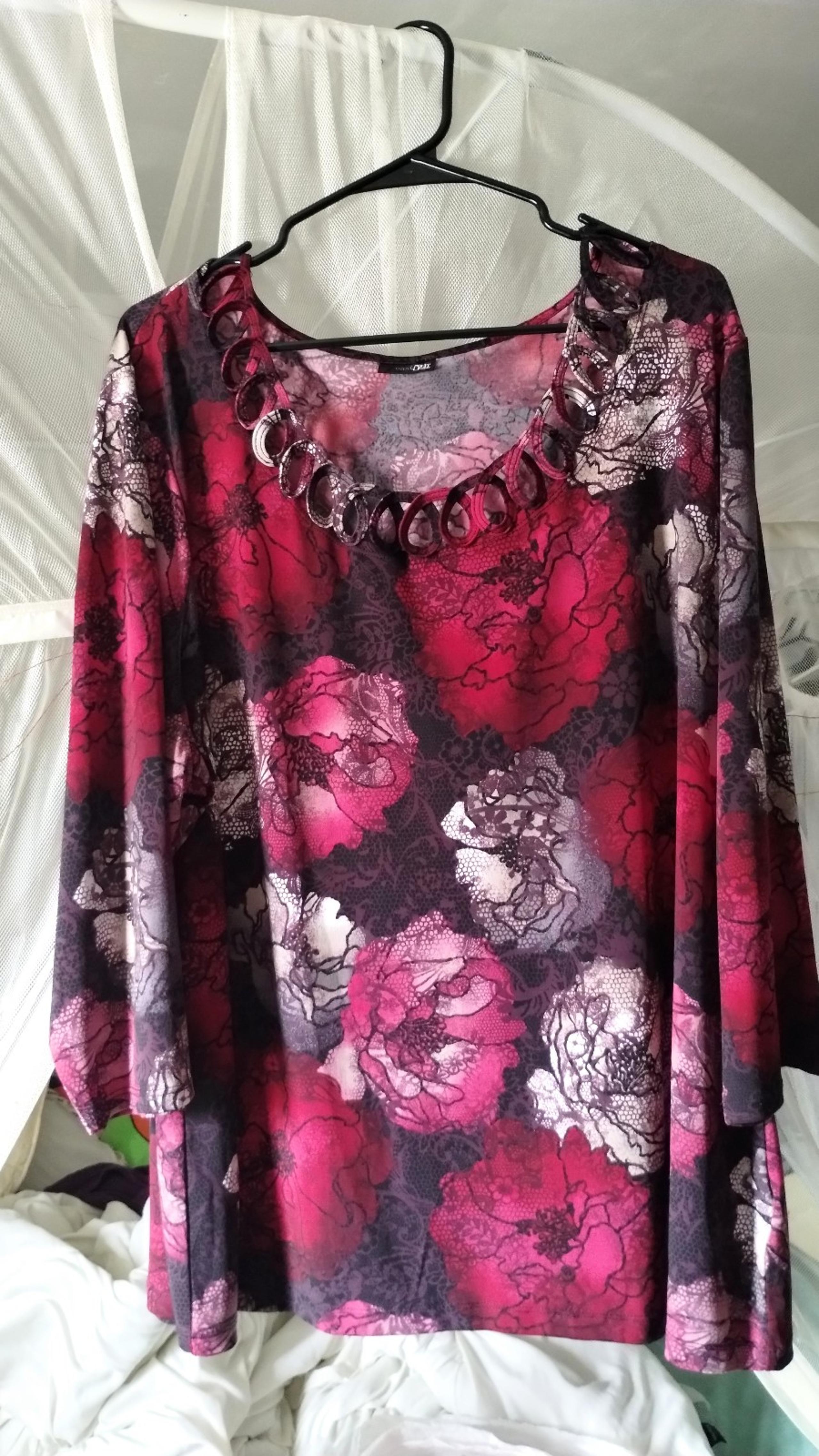 Floral 3/4 Sleeve Blouse Pink, White and Black Flowers