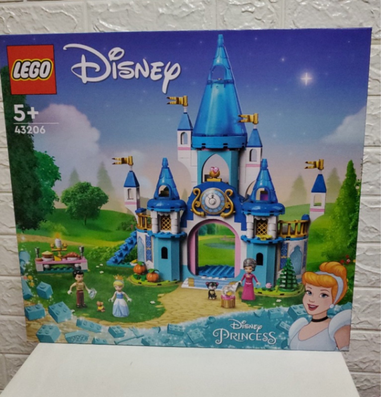 LEGO Disney Cinderella and Prince Charming’s Castle 43206 Building Set