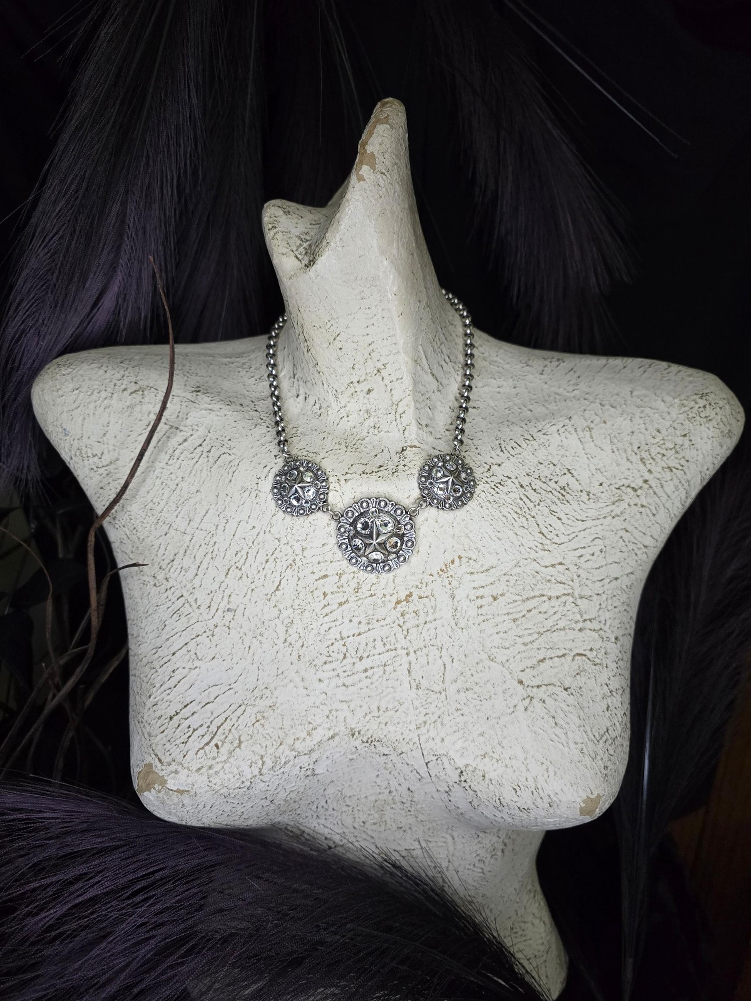 Vintage Dazzling Brighton Necklace!