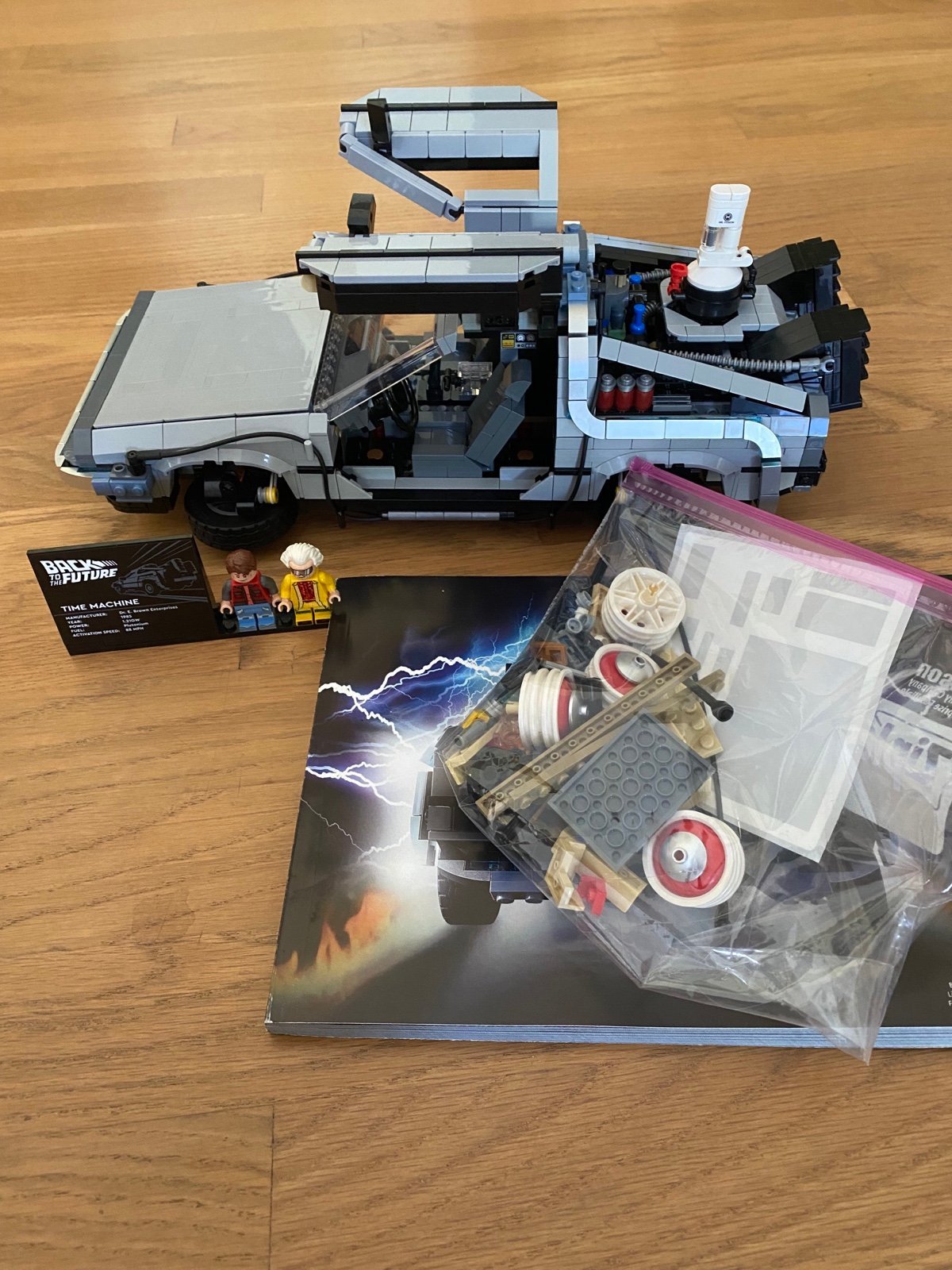 LEGO Icons Back to the Future Time Machine