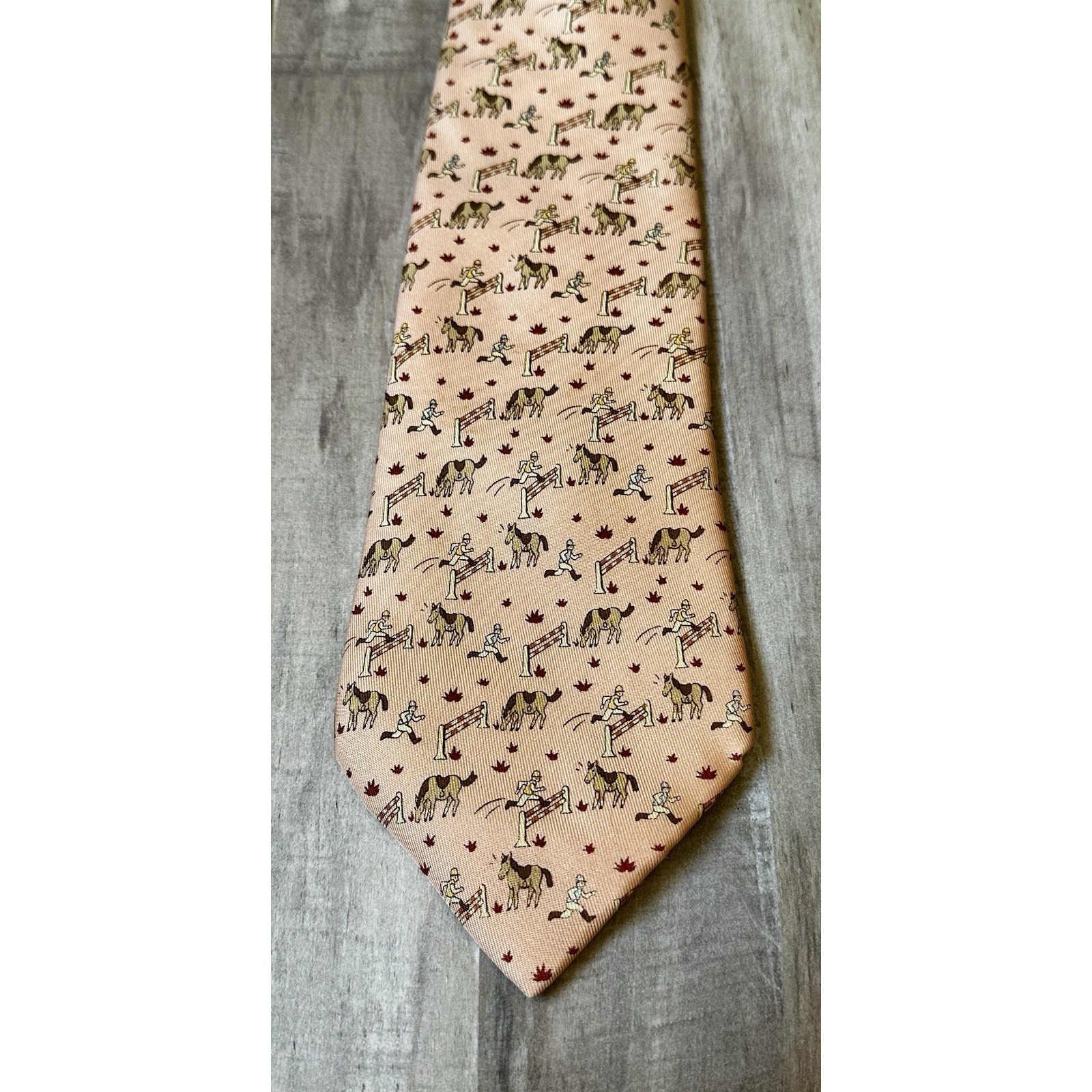 HERMES Paris Jockey Jumping Horse Pattern Silk Tie Peach Color Mens Necktie