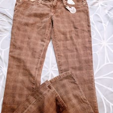 Womans Pants Size 27