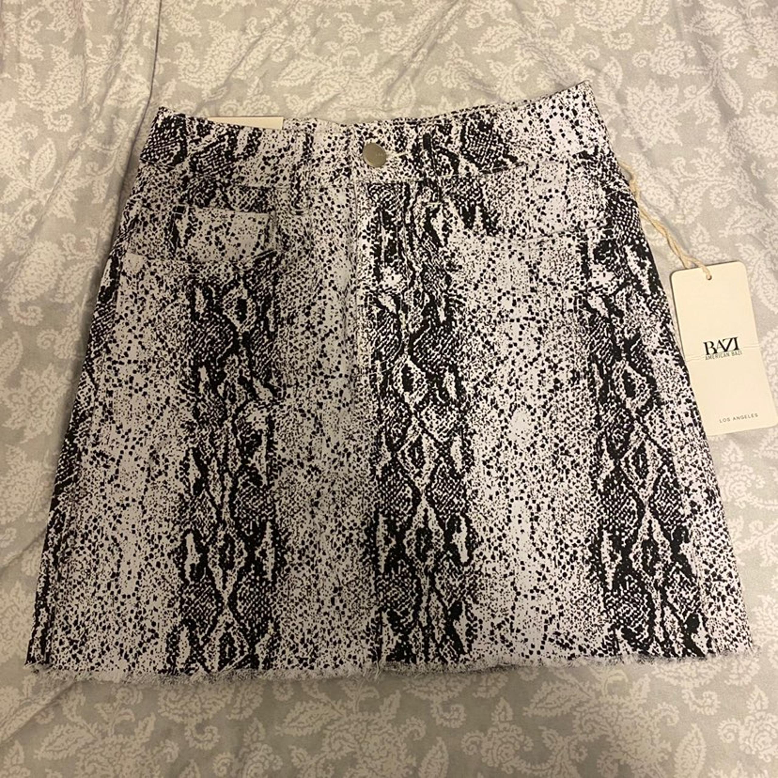 Snake Skin Denim Skirt New Size Small - American Bazi