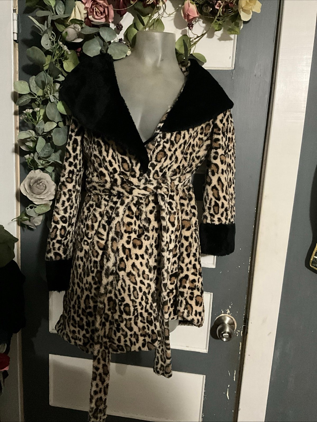 Betsey Johnson coat/robe