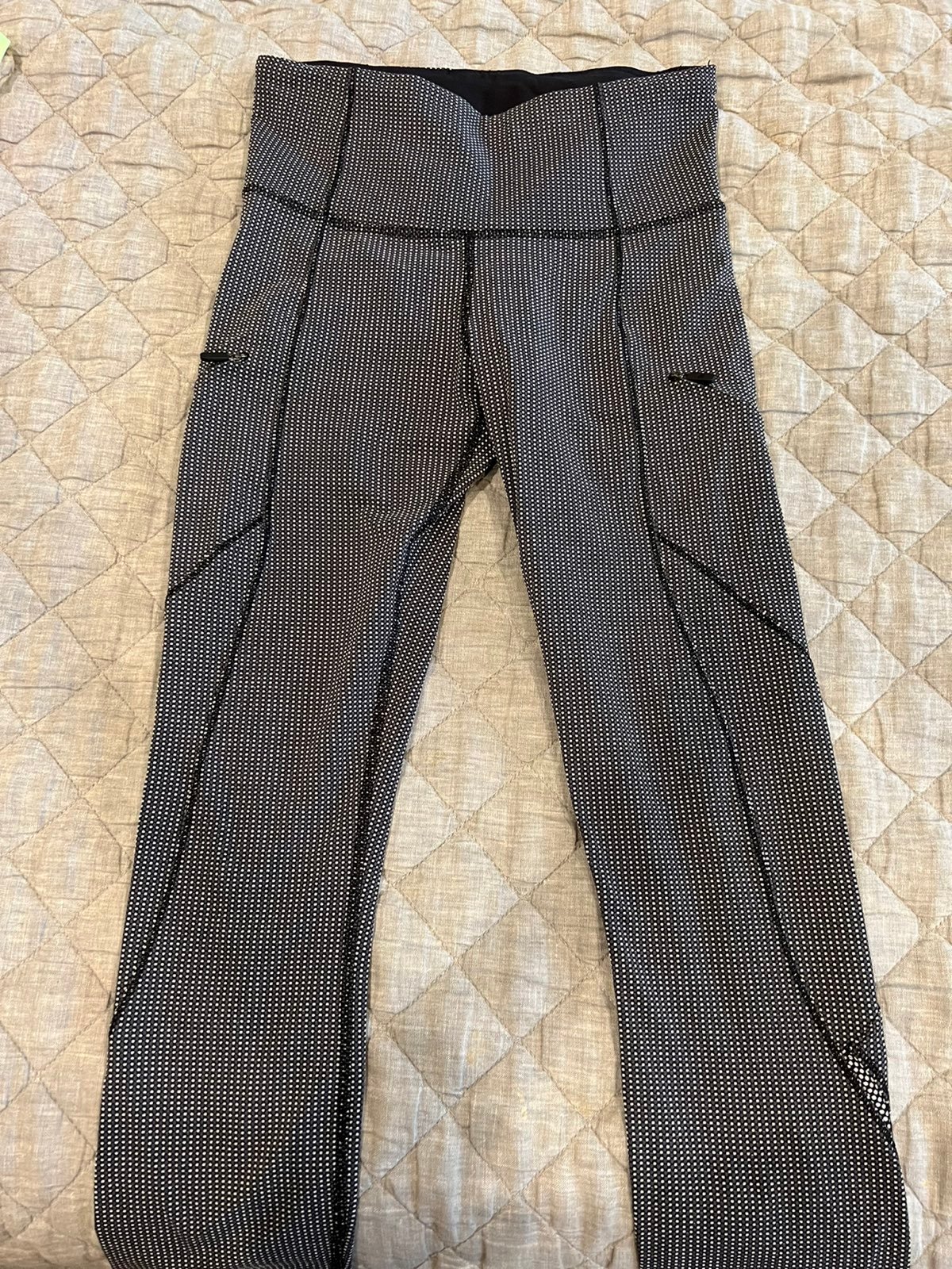 lululemon leggings size 4